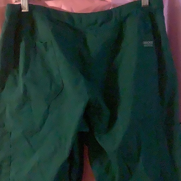 Cherokee Authentic Workwear scrubs NWOT - Picture 8 of 10